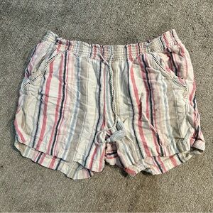 striped shorts